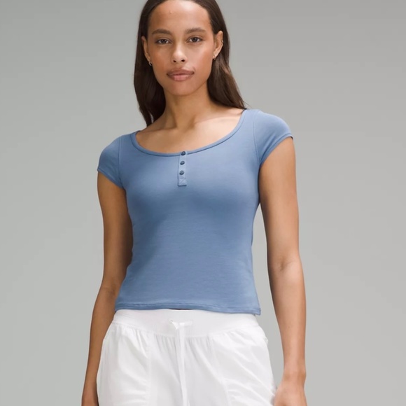 Lululemon Henley - Picture 1 of 3